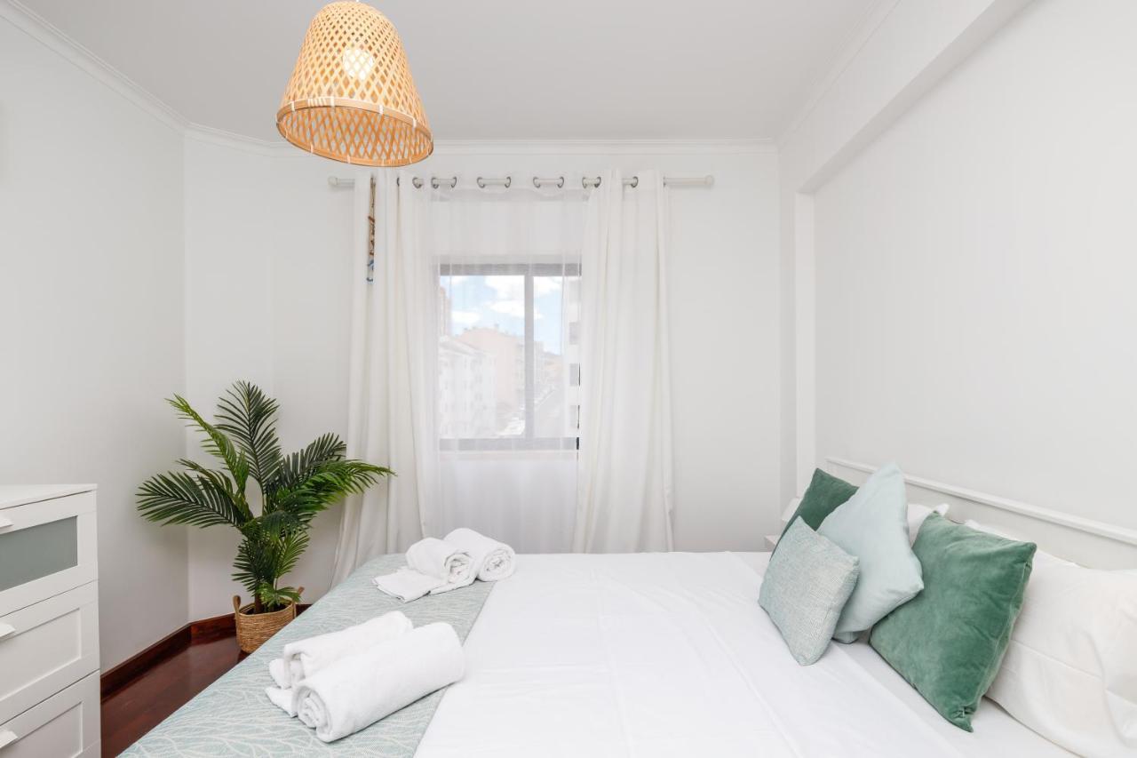 Breeze Beach House Setúbal Exterior foto